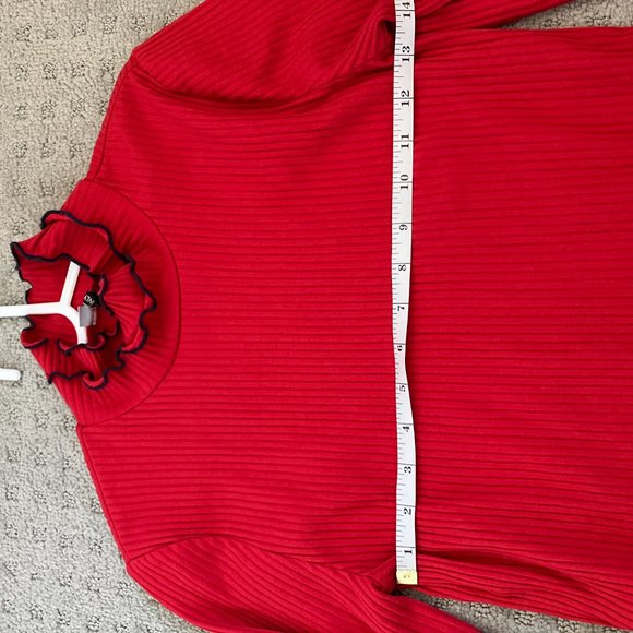 Red knit turtleneck - Picture 6 of 7